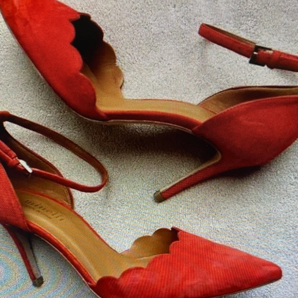 Nina Shoes - Nina Red Scalloped Heels